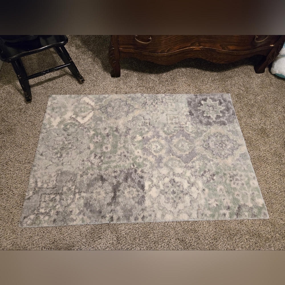 Maples Bexley Elegant Gray and Green Area Rug